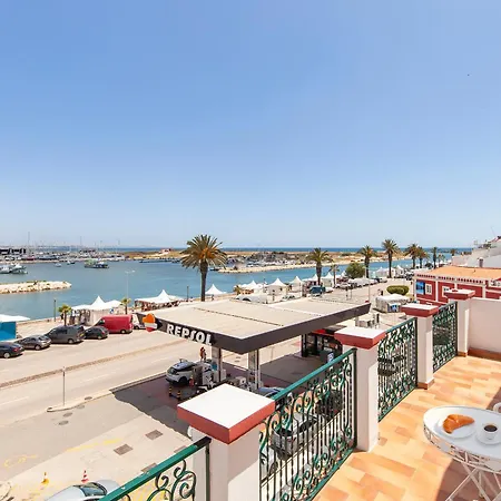 B37 - Door アパート *