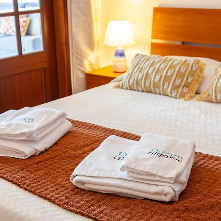 B37 - Door アパート *