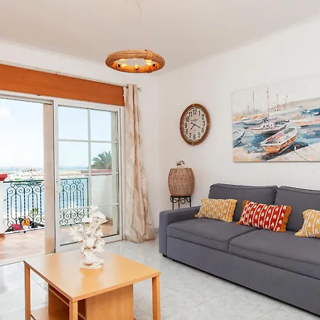 B37 - Door ラゴス