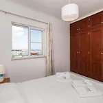 B37 - Door Apartamento Lagos